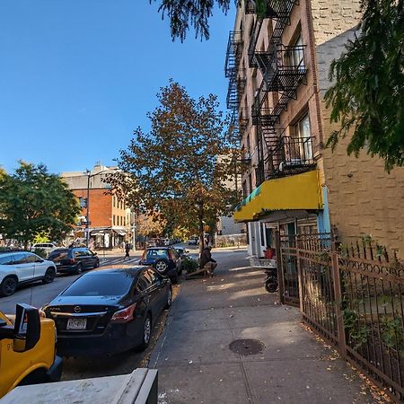 Appartamento Fawlty Towers In Williamsburg New York Esterno foto